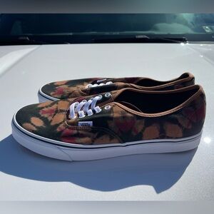 BNWT - Vans Tie-Dye Sneakers - Brown/Black/Red - Men’s Size 13